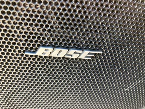Used 2018 MAZDA MAZDA3 Touring FWD image 19