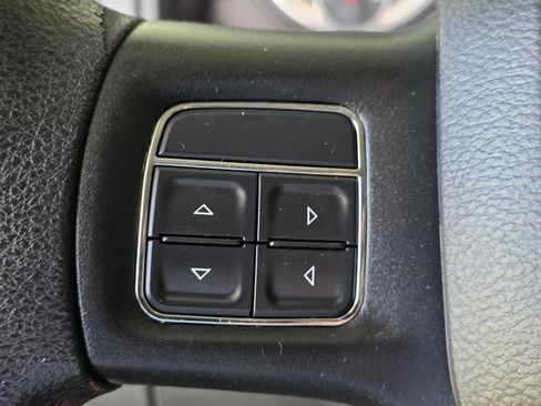 Used 2017 RAM 1500 Tradesman AWD/4WD image 16