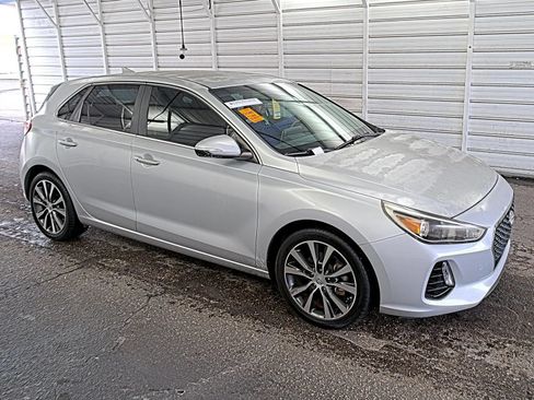 Used 2018 Hyundai Elantra GT w/ Style Package 02 FWD image 3
