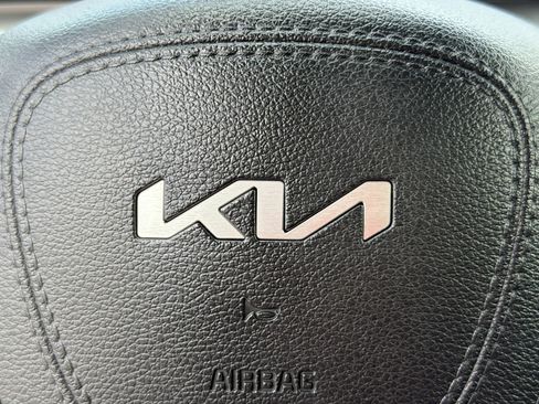 Used 2024 Kia Telluride S w/ S Sunroof Package FWD image 22