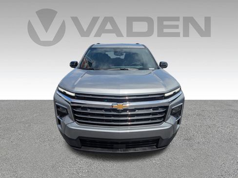 New 2026 Chevrolet Traverse LT w/ Driver Confidence Package AWD/4WD image 31