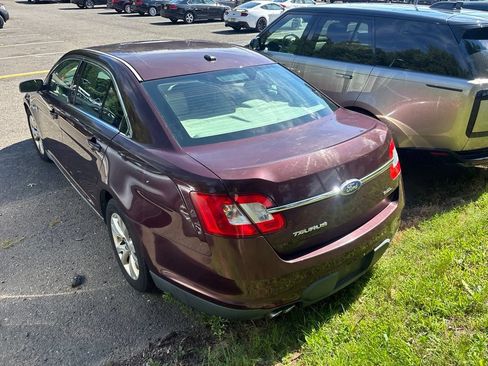 Used 2011 Ford Taurus SEL w/ 201A Rapid Spec Order Code FWD image 5