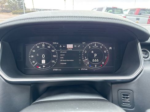 Used 2020 Land Rover Range Rover HSE image 25
