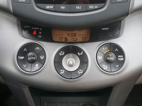 Used 2008 Toyota RAV4 Limited image 10