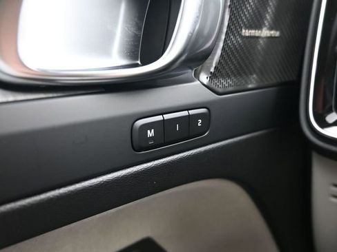 New 2026 Volvo XC40 B5 Ultra w/ Protection Package Premier image 29