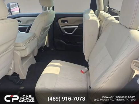 Used 2017 Nissan Titan SV RWD image 10