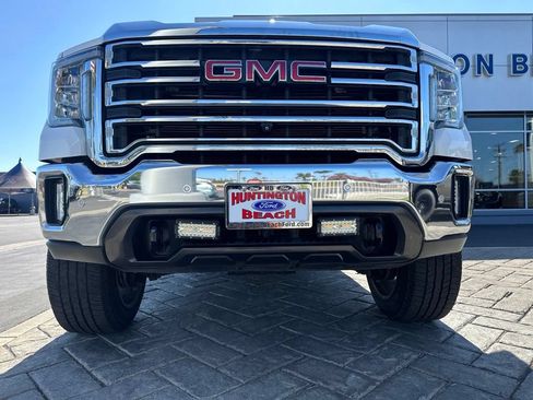 Used 2020 GMC Sierra 2500 SLT w/ Technology Package RWD image 36