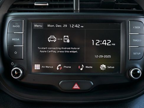 Used 2024 Kia Soul LX w/ Option Group 015 image 25