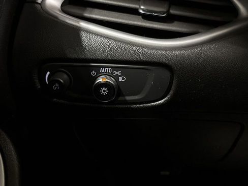 Used 2023 Chevrolet Malibu LS FWD image 18