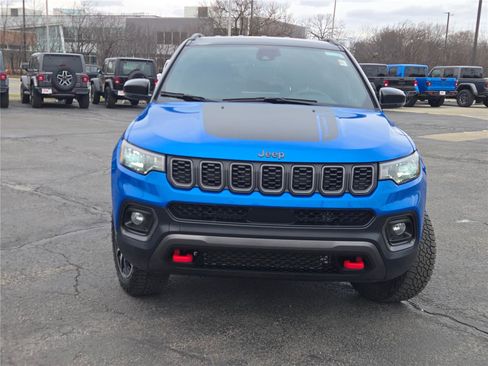 Certified 2025 Jeep Compass Trailhawk image 5