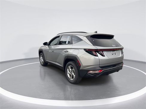 Used 2022 Hyundai Tucson SEL w/ Cargo Package image 6