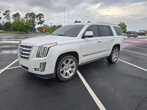 Used 2018 Cadillac Escalade Premium Luxury w/ LPO, Radiant Package RWD image 1