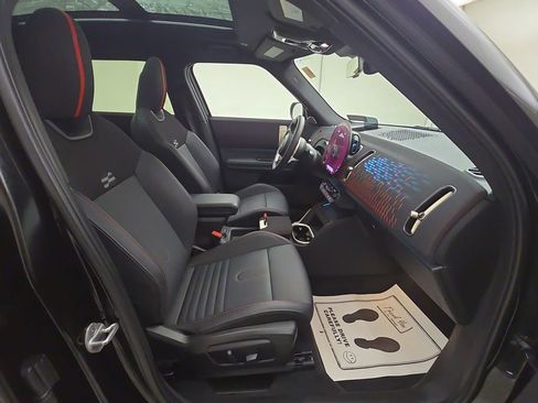 Certified 2025 MINI Cooper Countryman John Cooper Works w/ Comfort Package Max image 31
