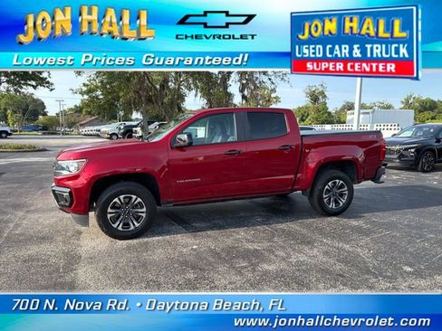 Used 2021 Chevrolet Colorado Z71 AWD/4WD image 3