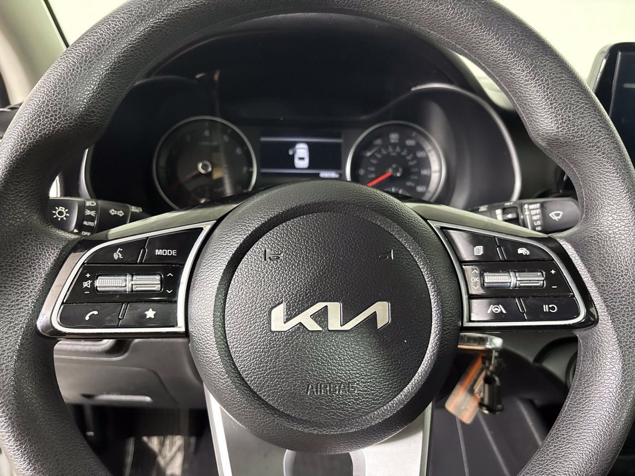 Used 2024 Kia Forte LXS FWD image 14