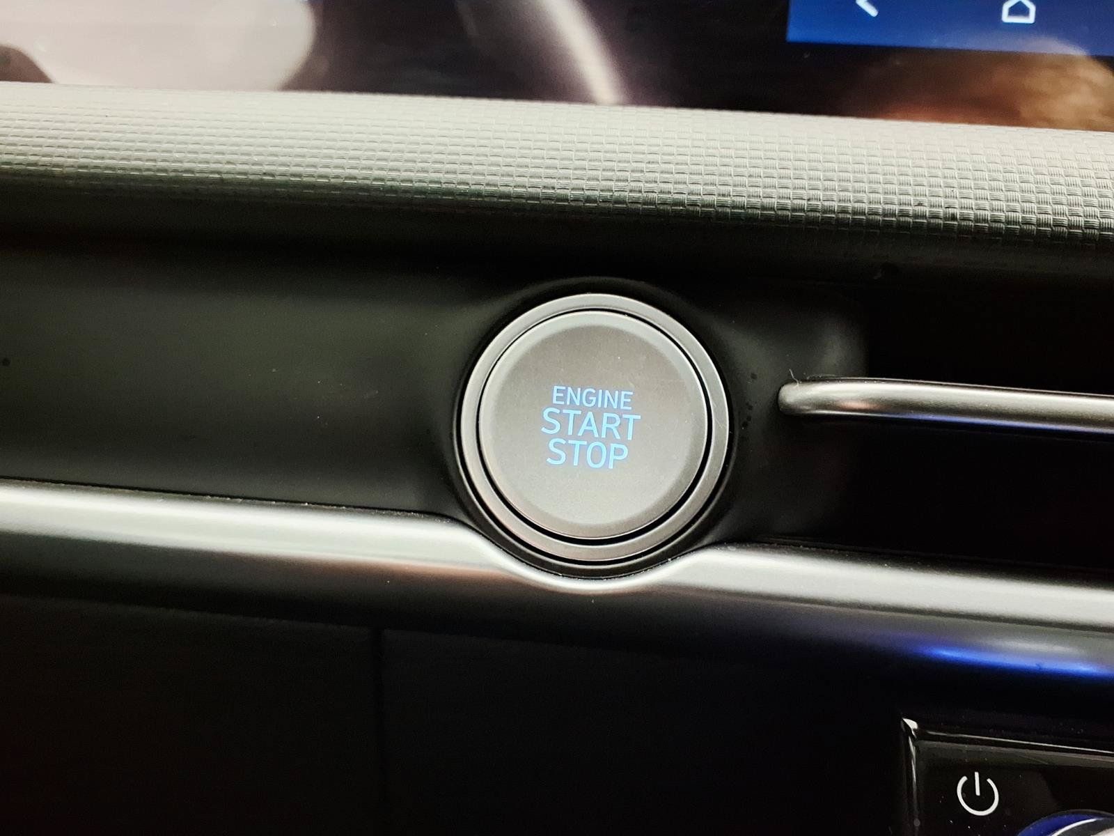 Certified 2025 Hyundai Santa Cruz XRT AWD/4WD image 23