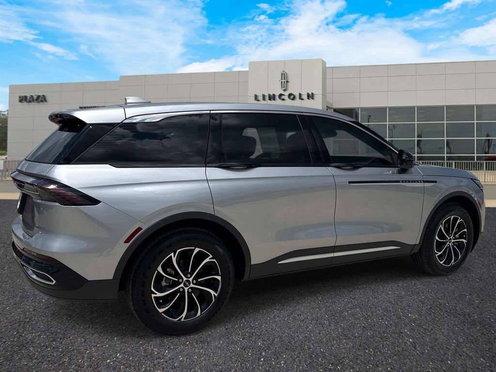 New 2026 Lincoln Nautilus Premier w/ Equipment Group 102A AWD/4WD image 3