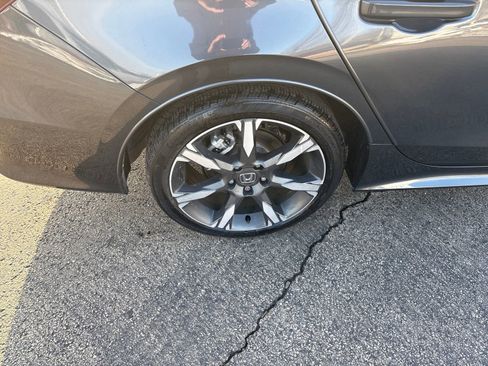 Used 2025 Honda Civic Sport image 32