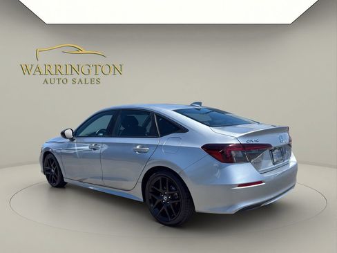 Used 2025 Honda Civic Sport image 5