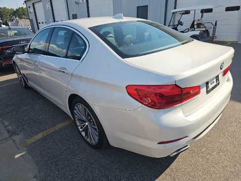 Used 2018 BMW 540i RWD image 3