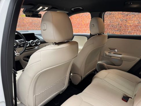 Used 2025 Mercedes-Benz GLA 250 GLA 250 image 23