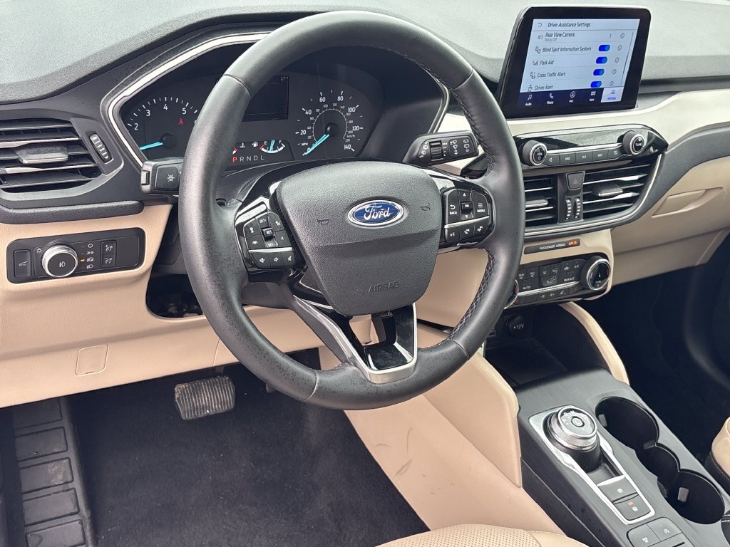 Certified 2022 Ford Escape SEL FWD image 11