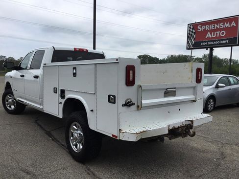 Used 2022 RAM 2500 Tradesman w/ Chrome Appearance Group AWD/4WD image 9