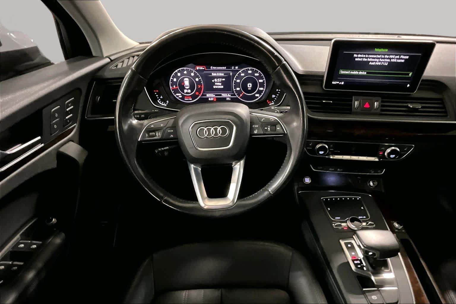 Used 2020 Audi Q5 2.0T Premium Plus w/ Premium Plus Package AWD/4WD image 5