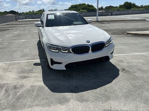 Used 2021 BMW 330i Sedan w/ Convenience Package RWD image 18