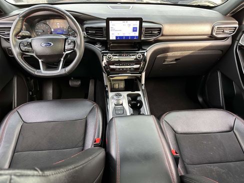 Certified 2022 Ford Explorer ST-Line image 15