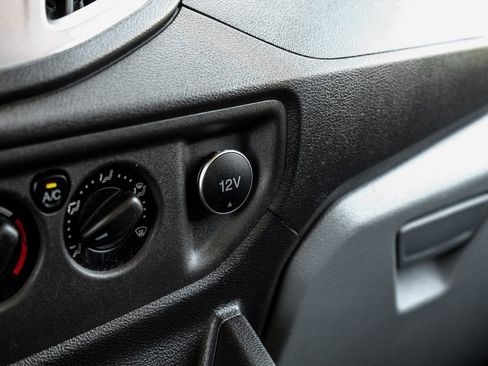 Used 2015 Ford Transit 150 XLT image 22