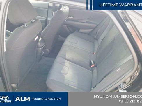 New 2026 Hyundai Elantra SE FWD image 16