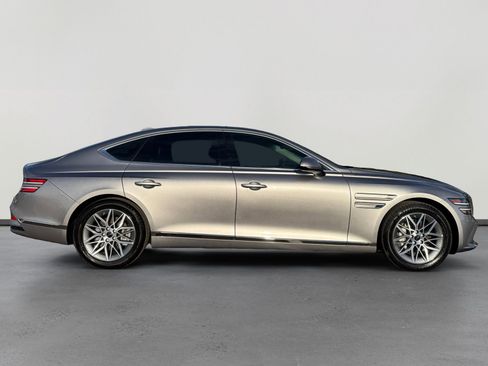 Used 2025 Genesis G80 2.5T image 6