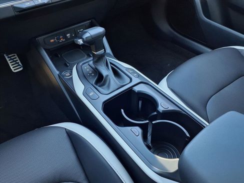 New 2025 Kia K4 GT-Line Turbo image 9