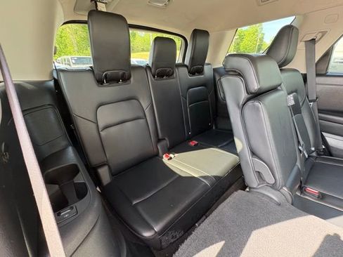 Used 2023 Nissan Pathfinder SL FWD image 33