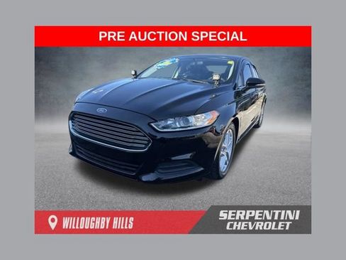 Used 2016 Ford Fusion SE FWD image 1
