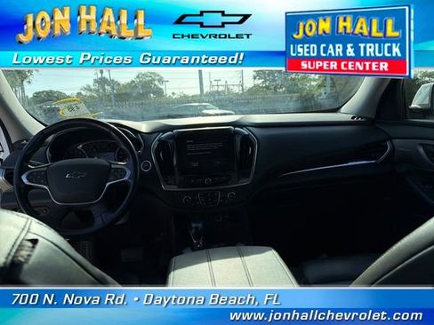 Used 2021 Chevrolet Traverse RS FWD image 24