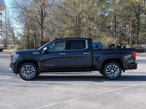 New 2026 GMC Sierra 1500 Denali w/ Denali Reserve Package AWD/4WD image 7