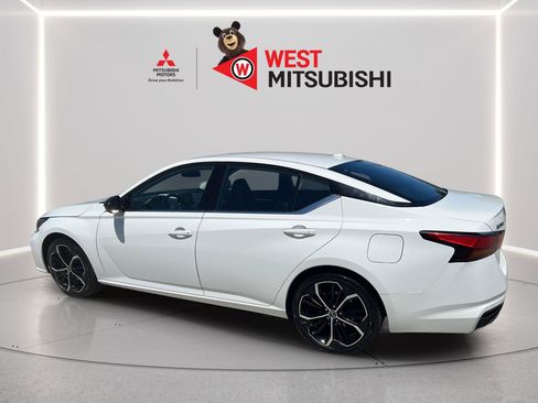 Used 2024 Nissan Altima 2.5 SR FWD image 4