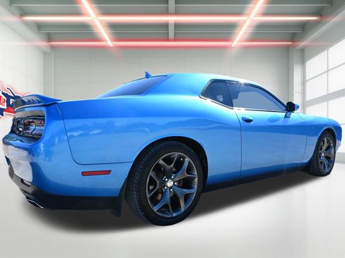 Used 2015 Dodge Challenger SXT Plus RWD image 3
