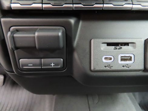 Used 2022 Chevrolet Silverado 3500 LT w/ All Star Edition image 61