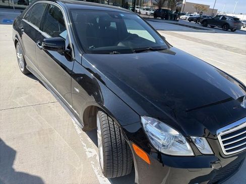 Used 2012 Mercedes-Benz E 350 Sedan image 4