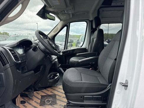 Used 2024 RAM ProMaster 2500 w/ Cold Weather Group FWD image 11