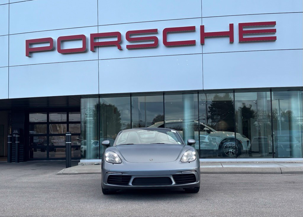 Certified 2025 Porsche 718 Boxster RWD image 18