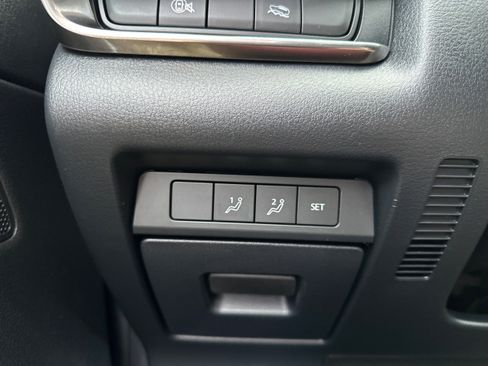 Used 2025 MAZDA CX-30 AWD 2.5 S w/ Preferred Package image 19