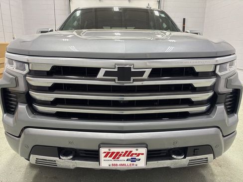 Used 2024 Chevrolet Silverado 1500 High Country w/ Technology Package image 10