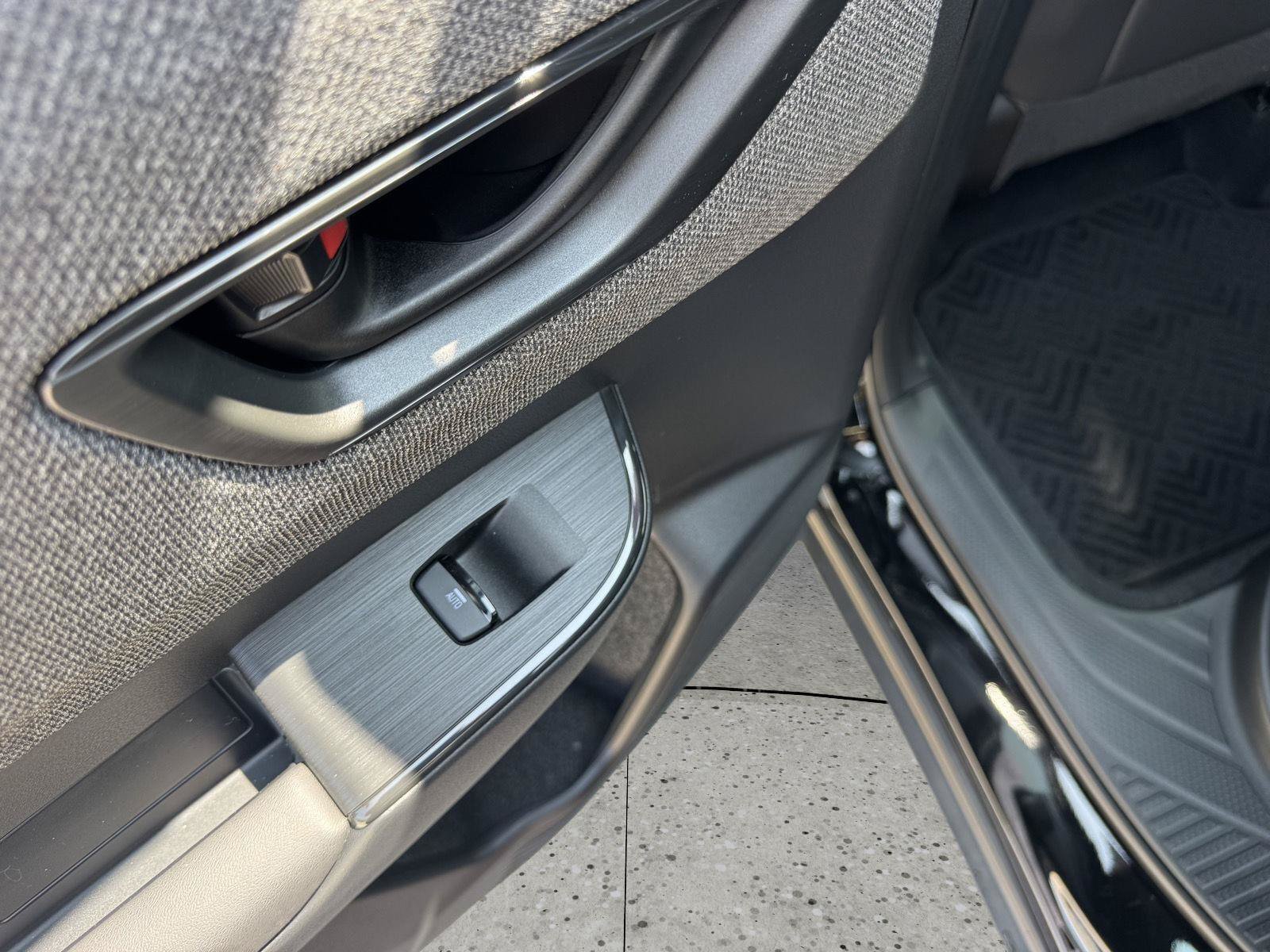 New 2026 Subaru Outback Limited AWD/4WD image 28