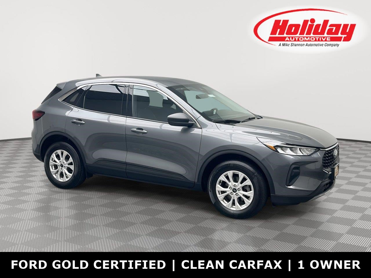 Used 2023 Ford Escape Active w/ Tech Pack #1 AWD/4WD image 1