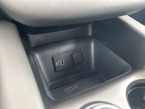 New 2026 Ford Explorer Active image 34