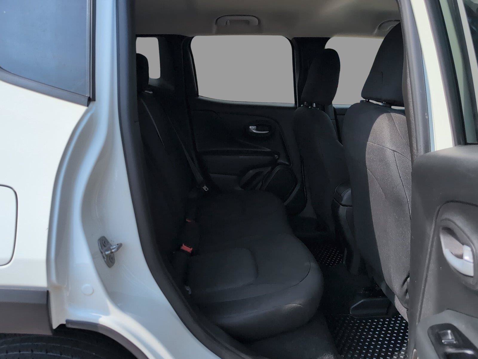Used 2023 Jeep Renegade Latitude AWD/4WD image 19